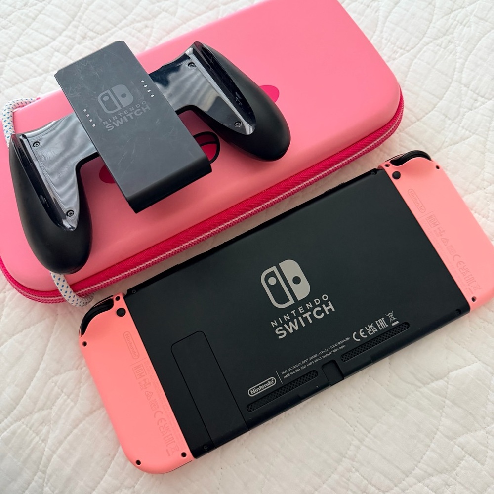 Pink Nintendo Switch Console with Kirby Case - Picture 3 of 8